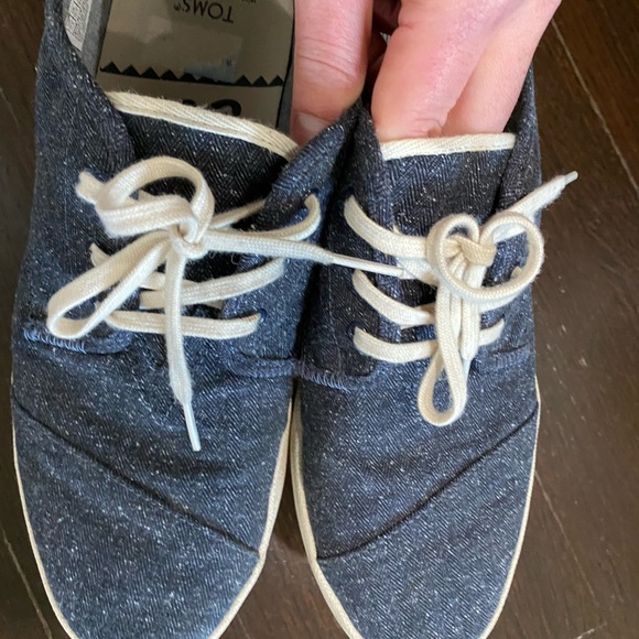 Toms shoes men size 11.5 - Picture 1 of 3